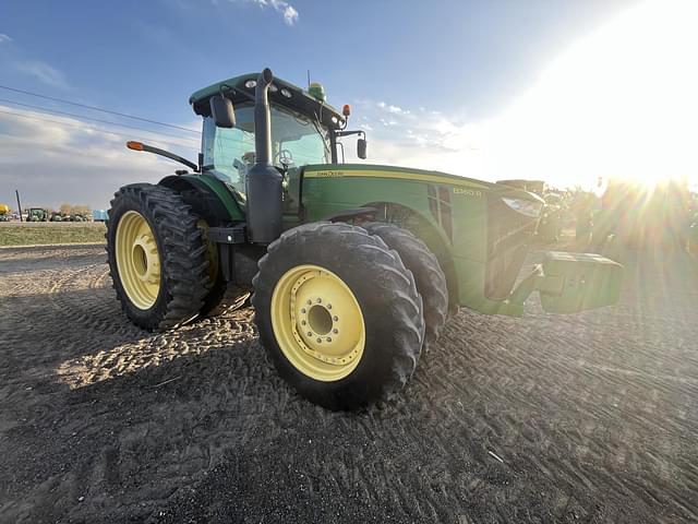 Image of John Deere 8360R equipment image 2