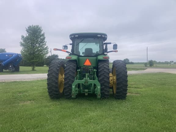 Image of John Deere 8360R equipment image 3