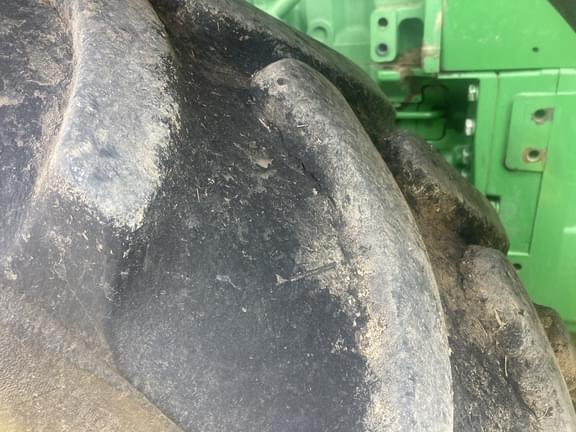 Image of John Deere 8360R equipment image 3