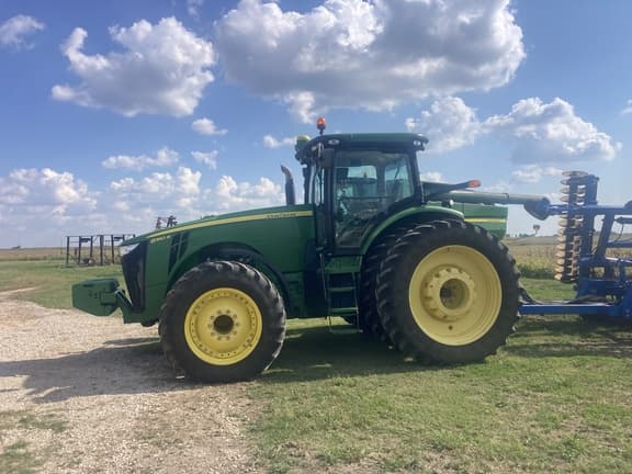 Image of John Deere 8360R equipment image 3