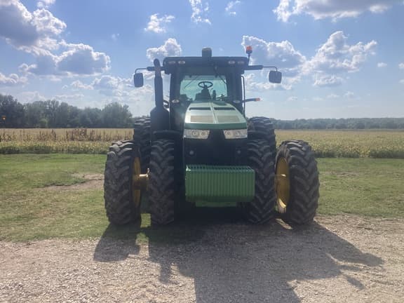 Image of John Deere 8360R equipment image 1
