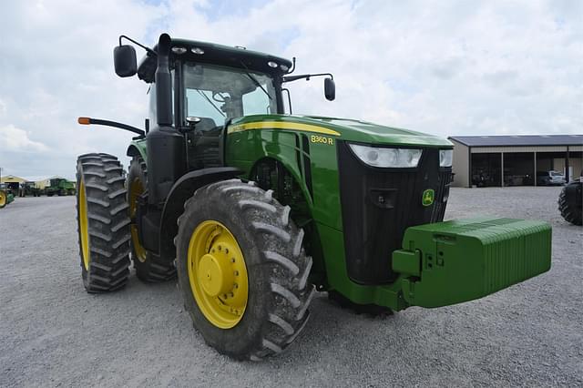 Image of John Deere 8360R equipment image 1