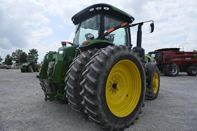 Image of John Deere 8360R equipment image 4