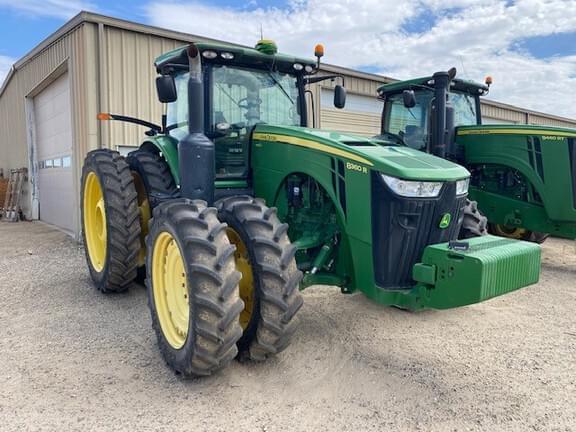 Image of John Deere 8360R equipment image 2