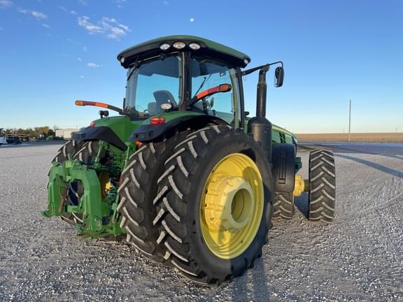 Image of John Deere 8360R equipment image 2