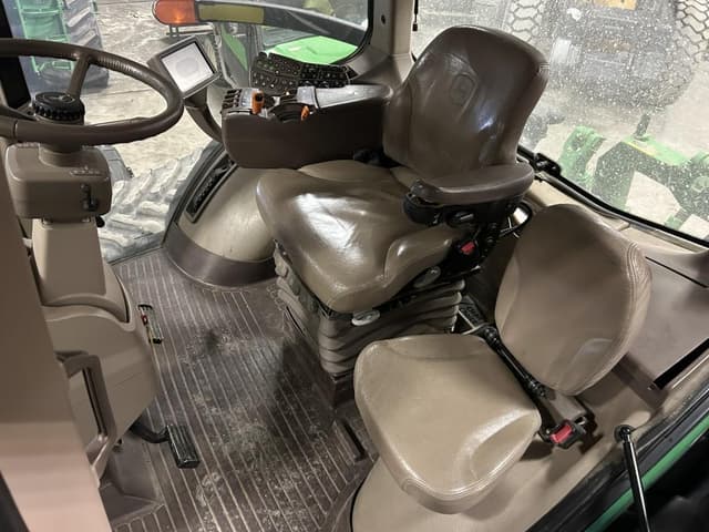 Image of John Deere 8360RT equipment image 3