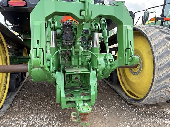 Image of John Deere 8360RT equipment image 4