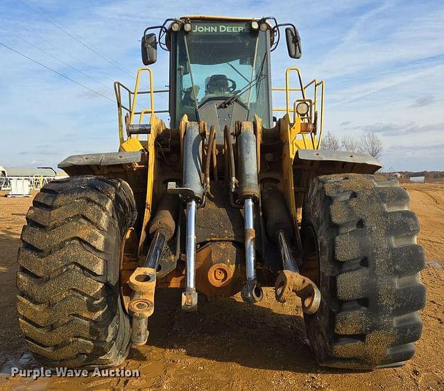 Image of John Deere 844K equipment image 1