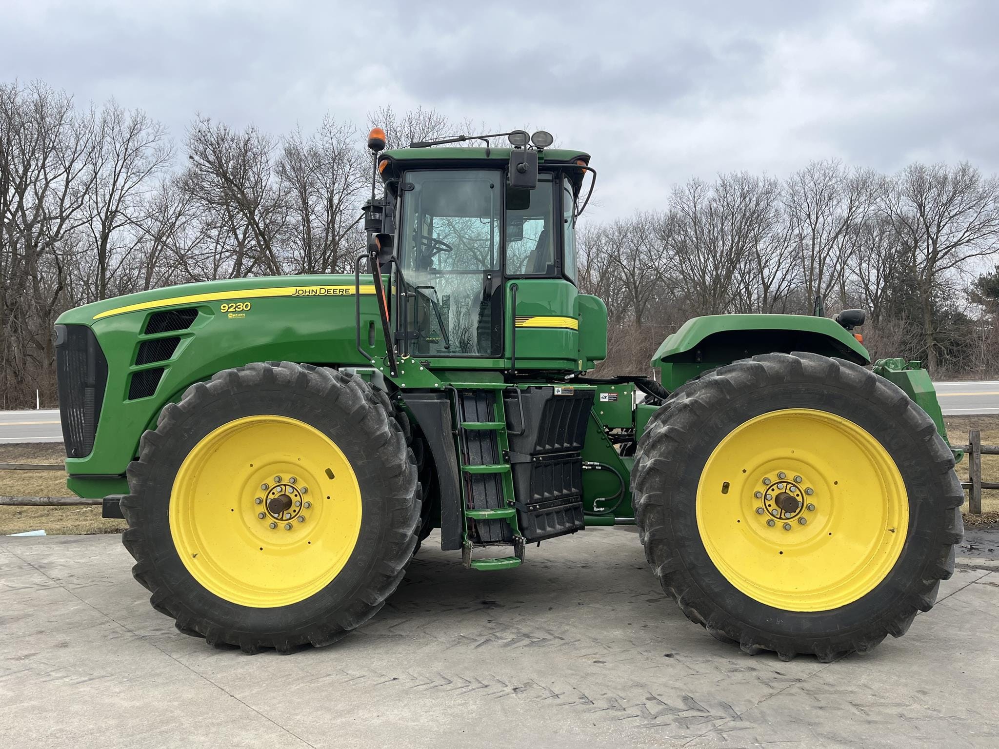 Main image John Deere 9230