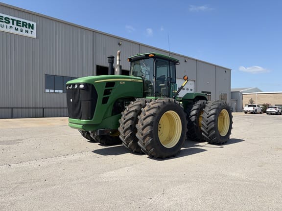 2011 John Deere 9230 Equipment Image0