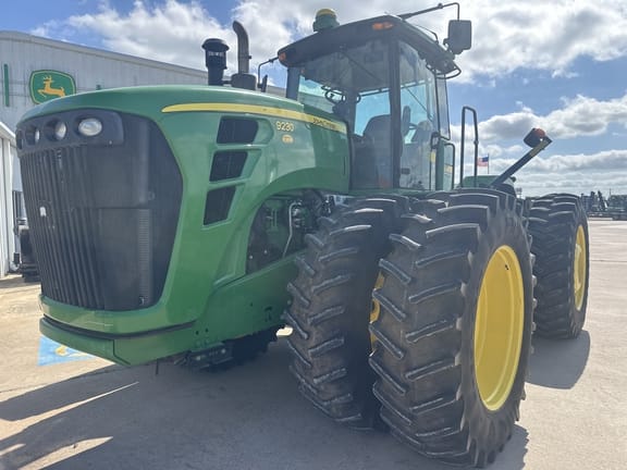 2011 John Deere 9230 Equipment Image0