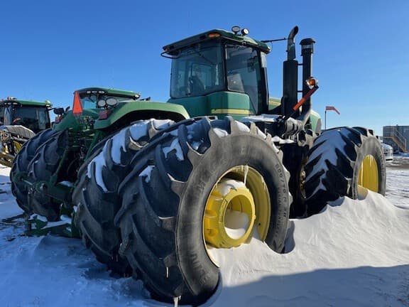 Image of John Deere 9330 equipment image 4