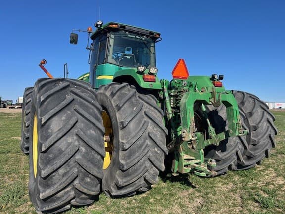Image of John Deere 9330 equipment image 3
