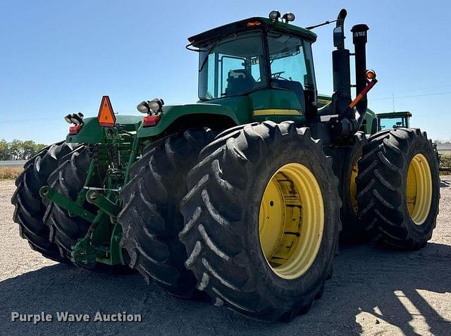 Image of John Deere 9330 equipment image 4