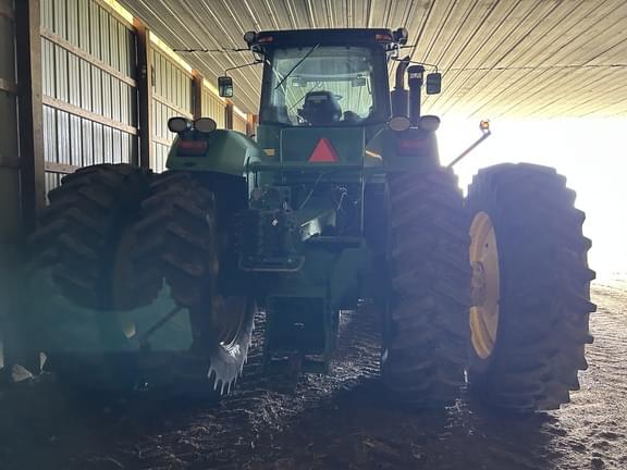 Image of John Deere 9330 equipment image 4