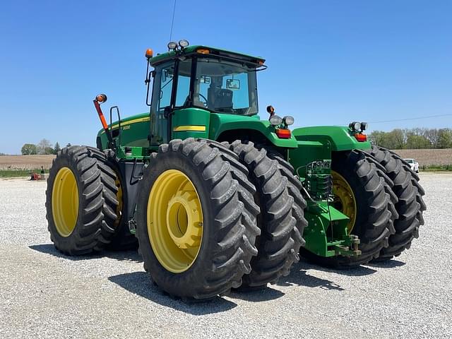 Image of John Deere 9330 equipment image 4
