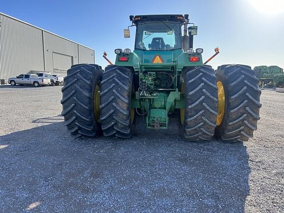 Image of John Deere 9330 equipment image 3