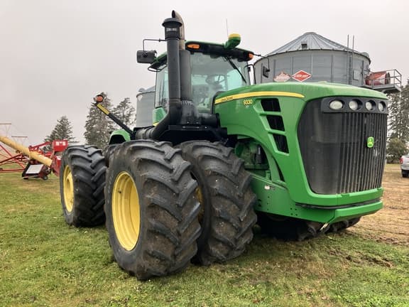 Image of John Deere 9330 equipment image 2