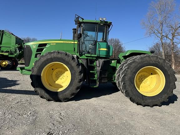 Image of John Deere 9430 equipment image 1