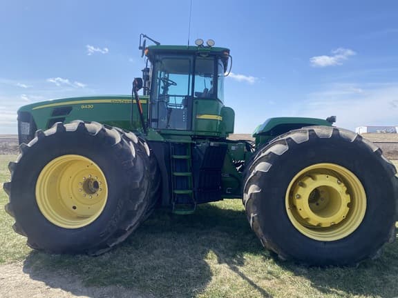 Image of John Deere 9430 equipment image 1