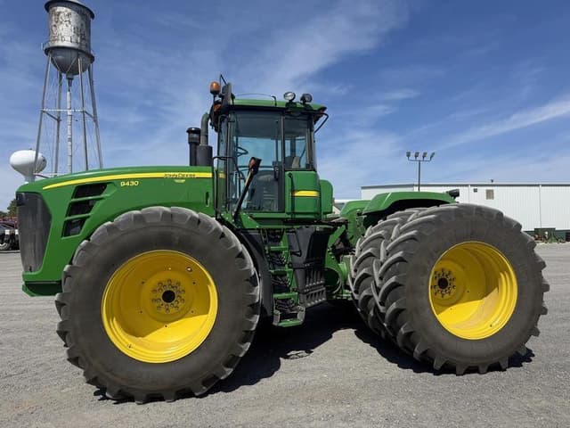Image of John Deere 9430 equipment image 1
