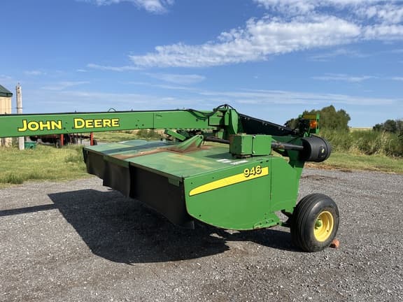 Image of John Deere 946 equipment image 1