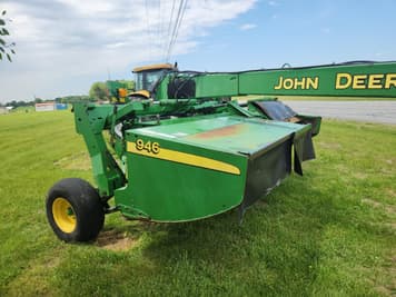 Main image John Deere 946