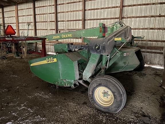 Image of John Deere 946 equipment image 4