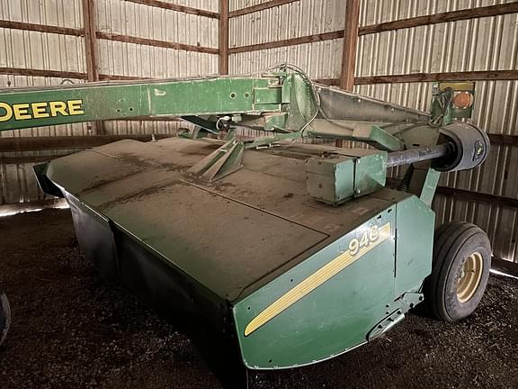 Image of John Deere 946 equipment image 2