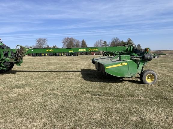 Image of John Deere 946 equipment image 1