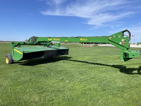 Image of John Deere 946 Primary image