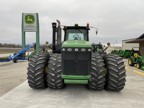 Image of John Deere 9530 equipment image 1