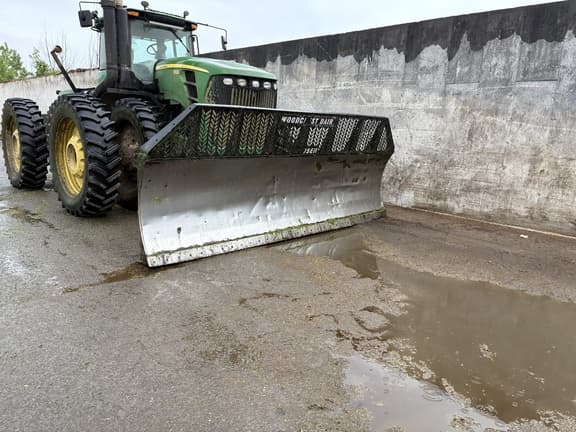 Image of John Deere 9530 equipment image 1