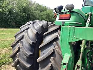 Main image John Deere 9530 23