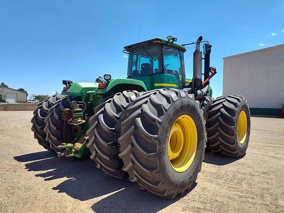 Image of John Deere 9530 equipment image 4