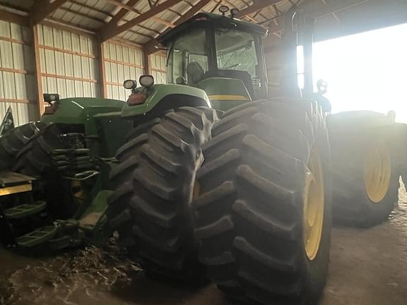 Image of John Deere 9530 equipment image 3