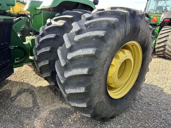 Image of John Deere 9530 equipment image 3