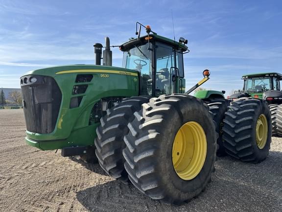 Image of John Deere 9530 equipment image 1
