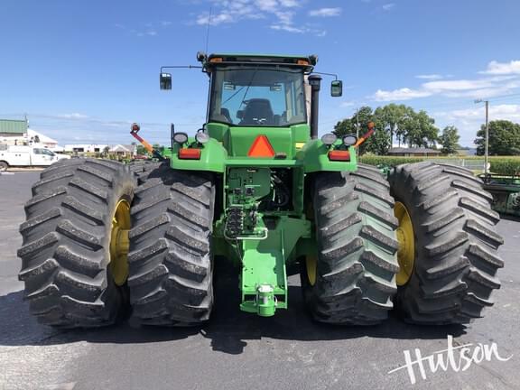 Image of John Deere 9530 equipment image 4