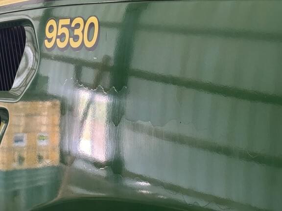 Image of John Deere 9530 equipment image 1