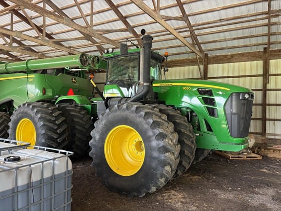 2011 John Deere 9530 Equipment Image0