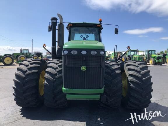 Image of John Deere 9530 equipment image 1