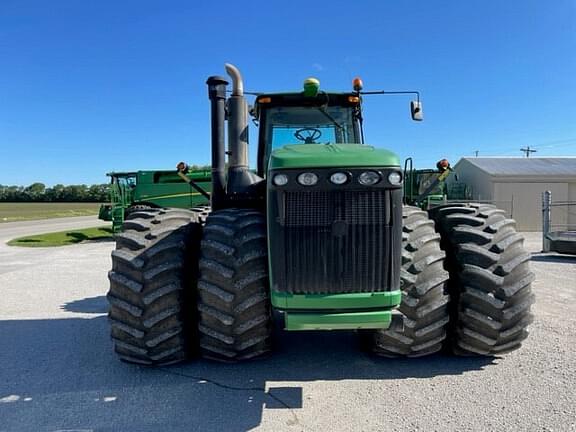 Image of John Deere 9530 equipment image 1