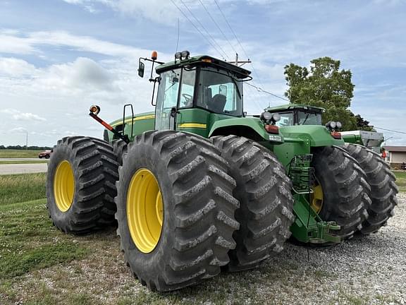 Image of John Deere 9530 equipment image 3
