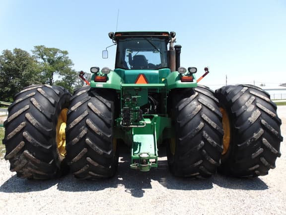 Image of John Deere 9530 equipment image 4