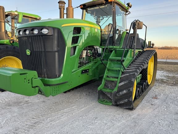 Image of John Deere 9530T equipment image 1