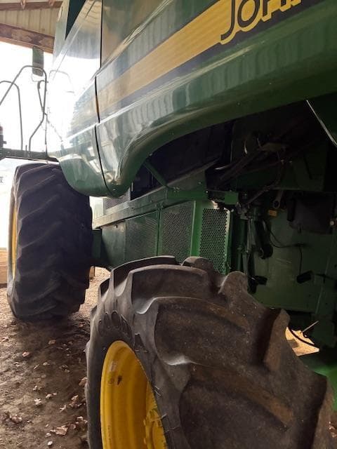 Image of John Deere 9570 STS equipment image 3