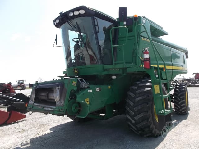 Image of John Deere 9570 STS equipment image 1