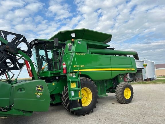 2011 John Deere 9570 STS Equipment Image0