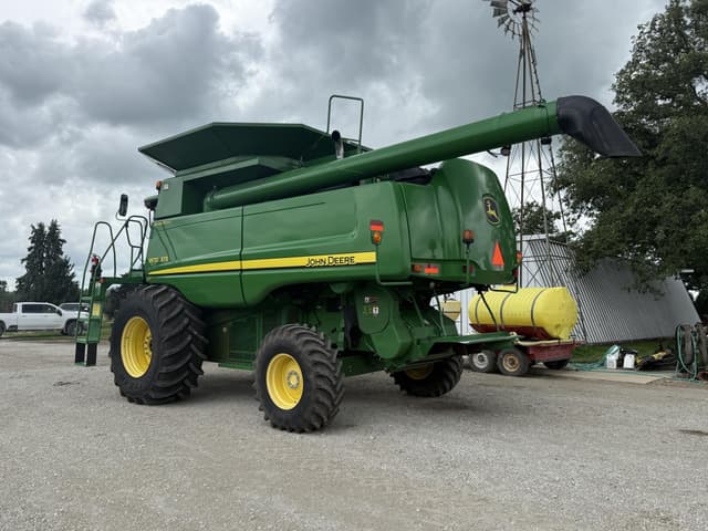 Image of John Deere 9570 STS equipment image 3
